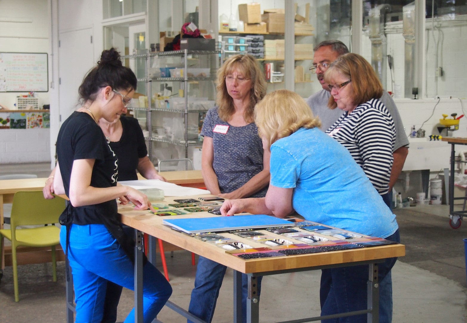 GLASSROOM Glass Class Intro to Kilnformed Glass Part 1 - Guided Workshop (1-day)