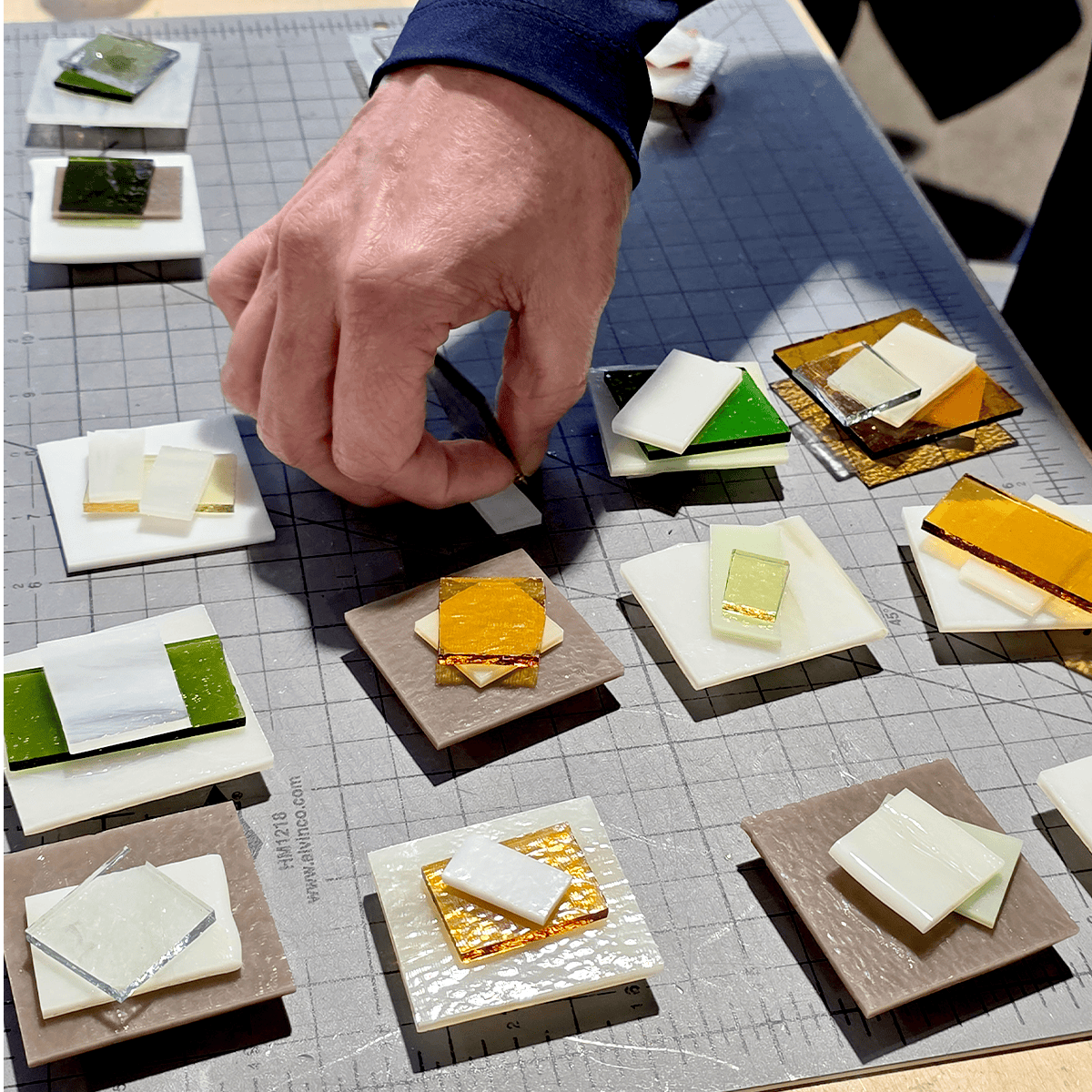 GLASSROOM Glass Class Agate Stone Inspired 11" Bowl - Guided Workshop (2-day)