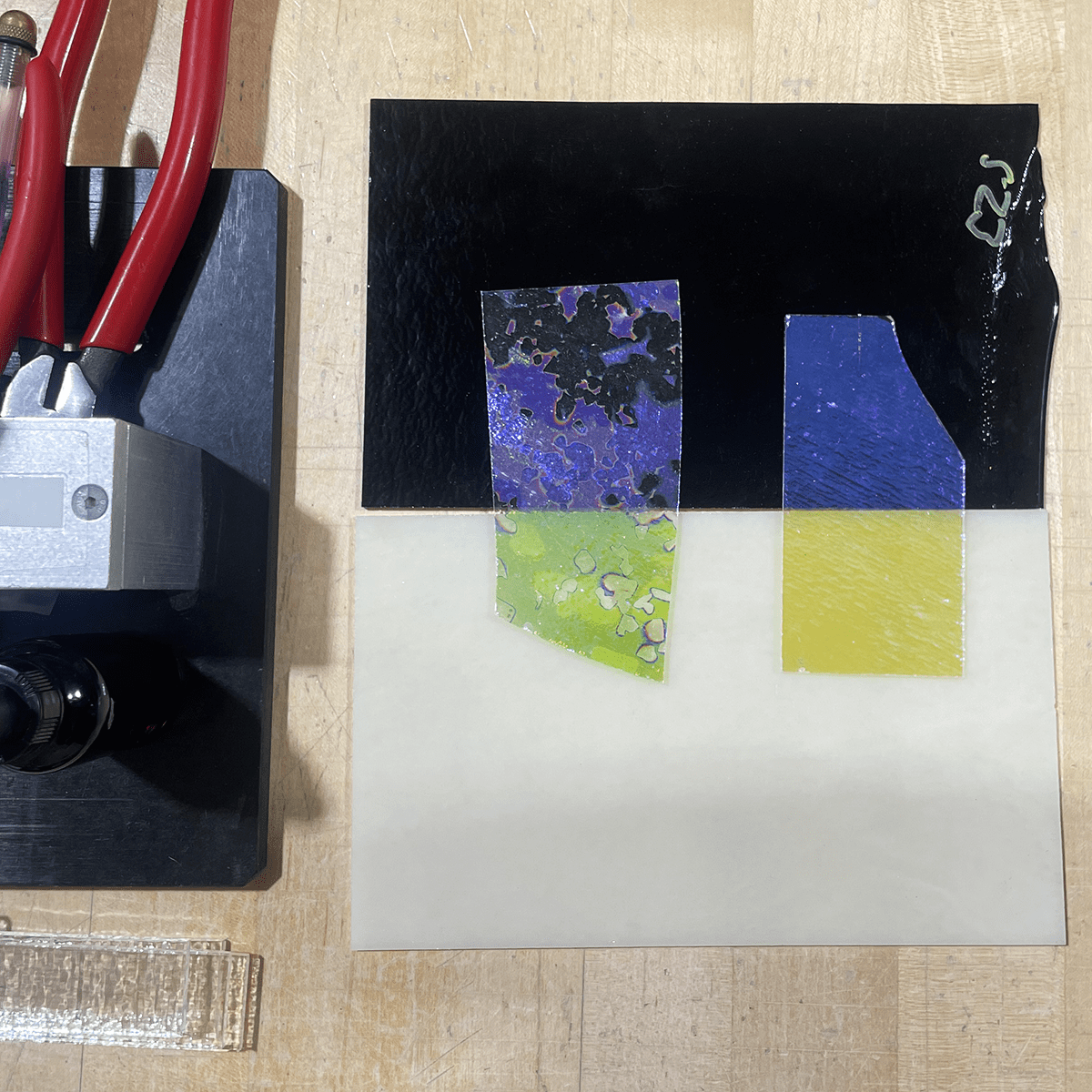 GLASSROOM Glass Class Dichroic Jewelry Set - Guided Workshop (1-day)