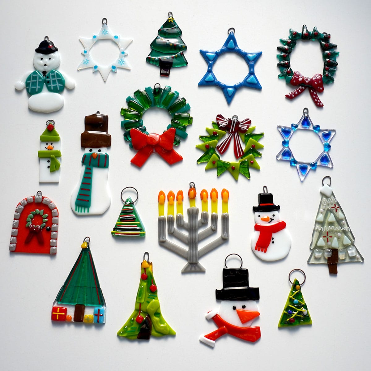 GLASSROOM Glass Class Fill the Kiln: Wreath, Trees, Stars, and Snowman - Guided Workshop (1-day)