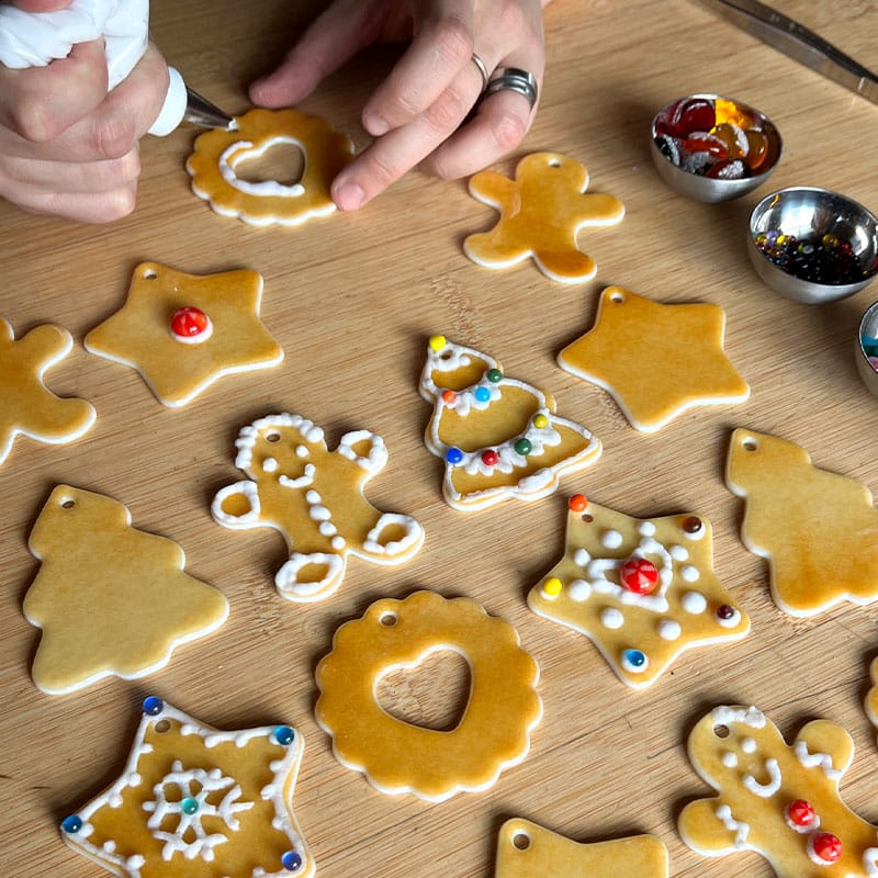 GLASSROOM Glass Class Iced Cookie Ornaments - Guided Workshop (1-day)