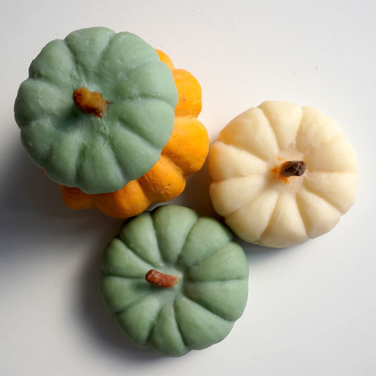 GLASSROOM Glass Class Cast Pumpkins - Guided Workshop (2-day)