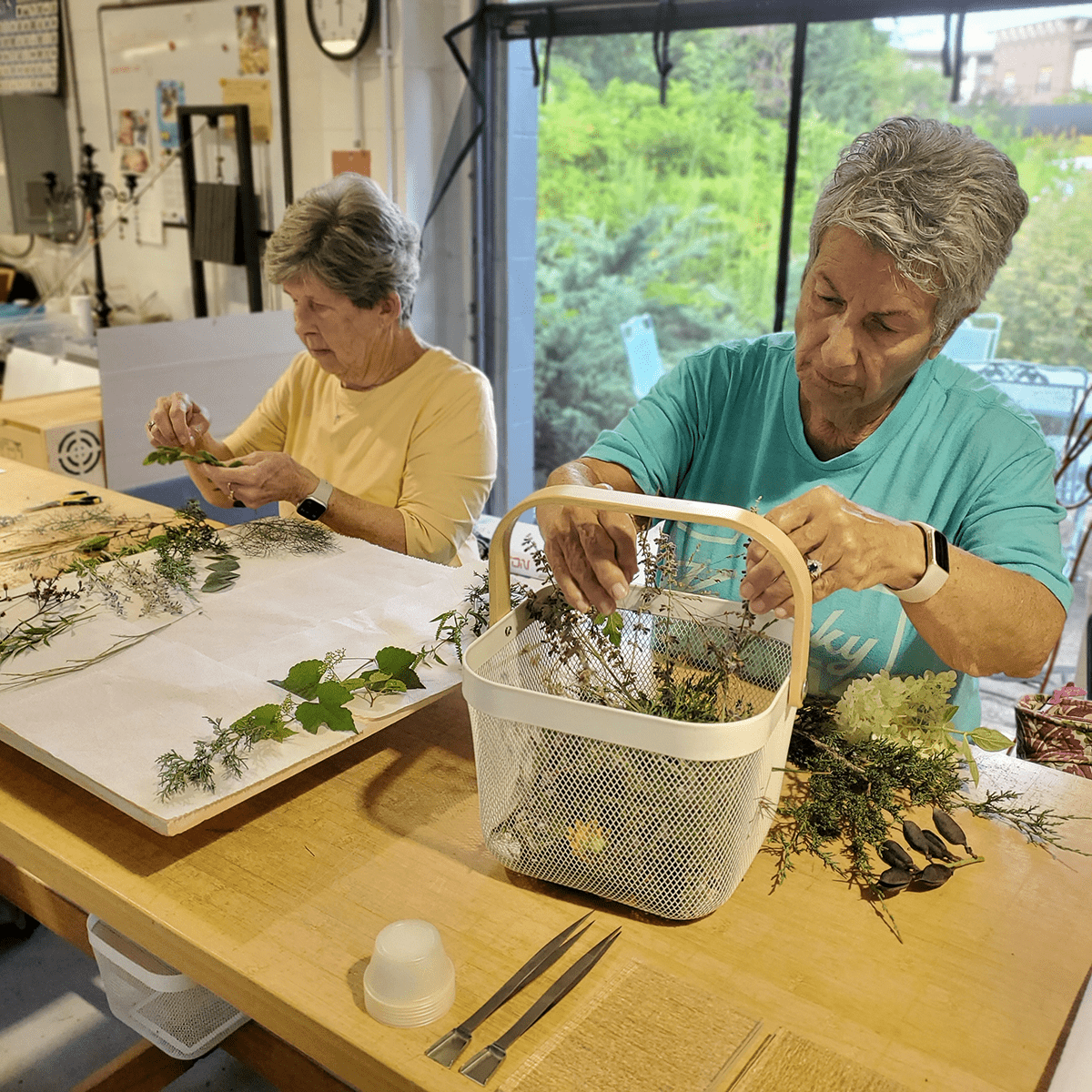 GLASSROOM Glass Class Cyanotype Inspired: Floral Blocks - Guided Workshop