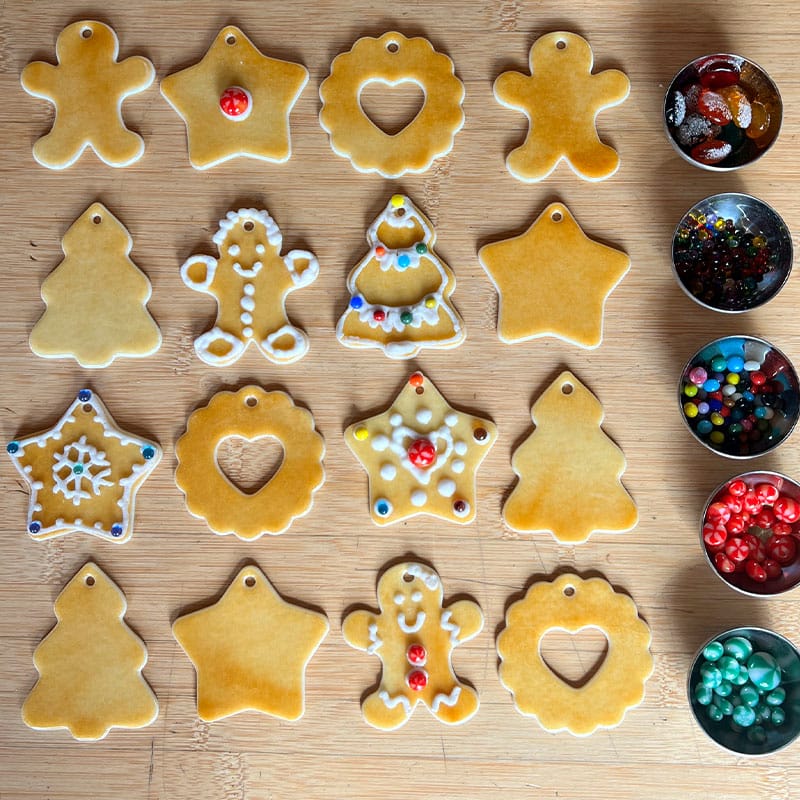 GLASSROOM Glass Class Iced Cookie Ornaments - Guided Workshop (1-day)